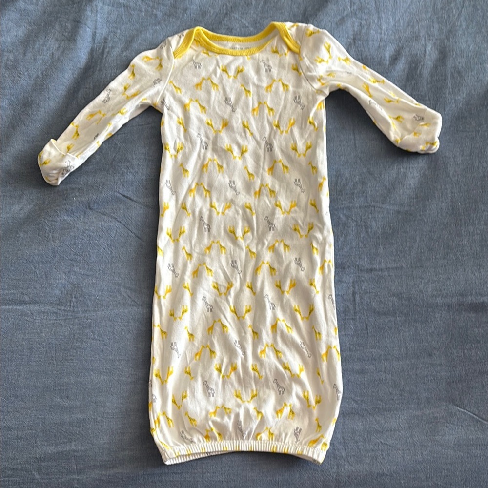 Simple Joys by Carter’s Sleeper Gown with Mitten Cuffs, 0-3 Months